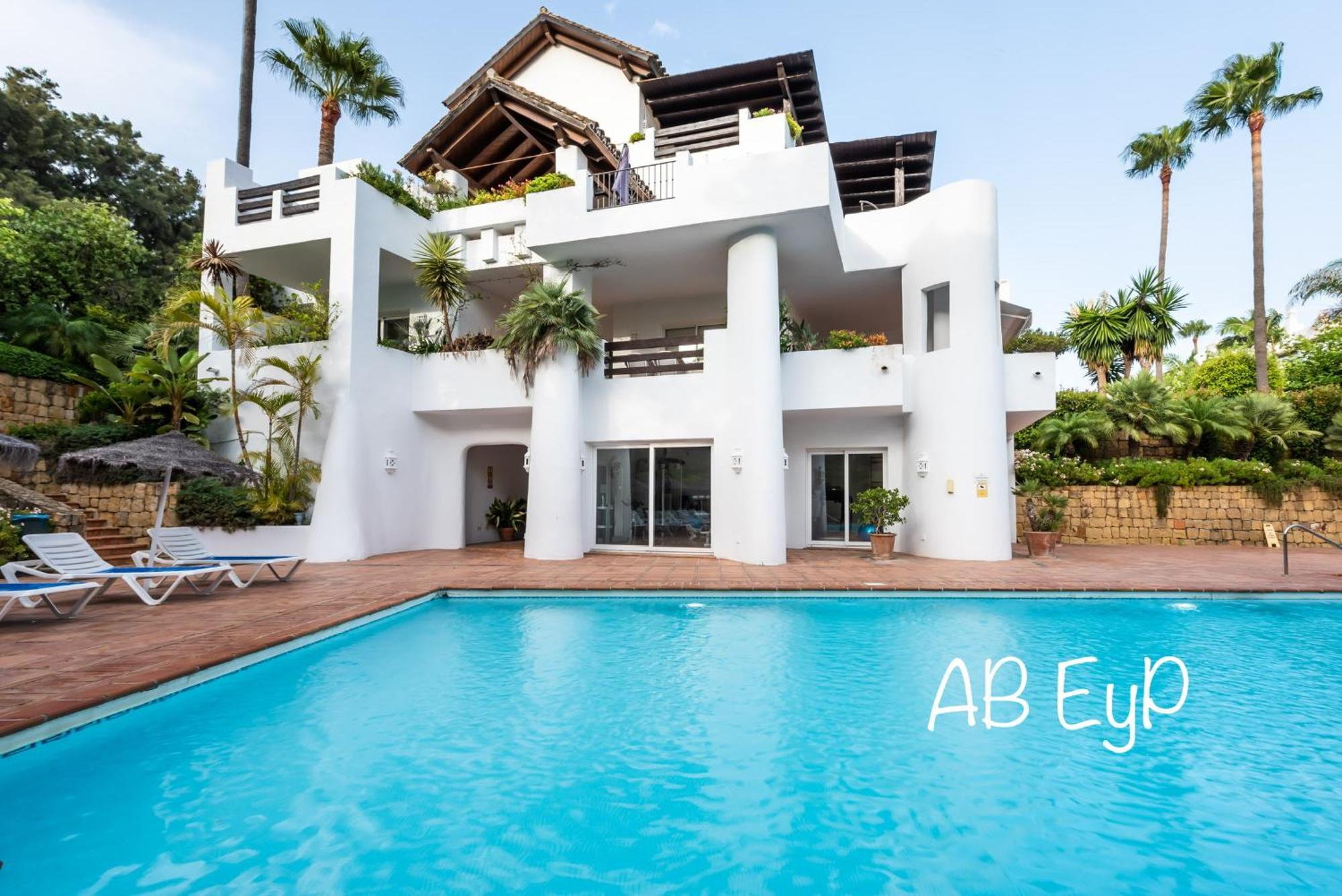 Alcazaba Beach Apartment Estepona Esterno foto